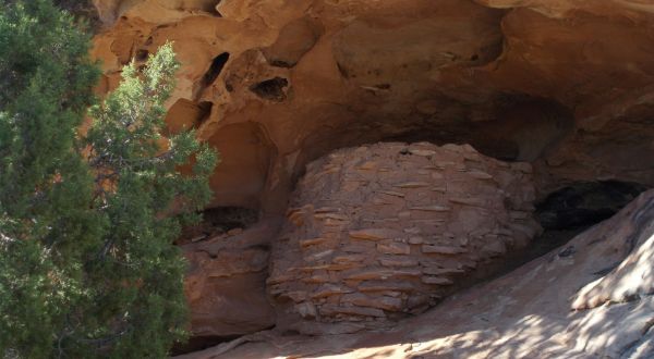 Take This Utah Trail To Step Back In Time 1,000 Years
