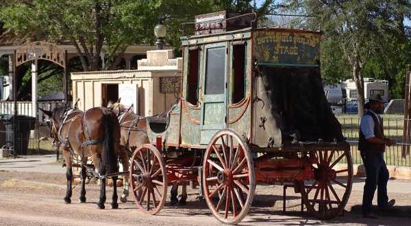 The Tiny Arizona Ghost Town That’s Hiding An Unexpected Secret