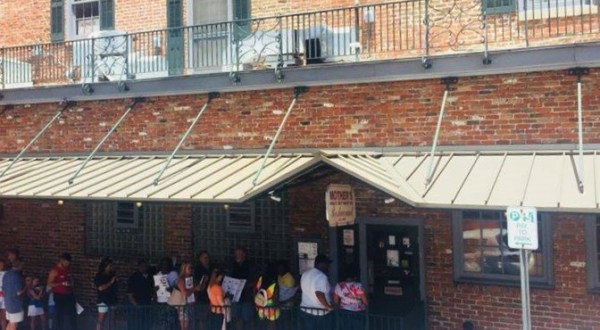 There’s Always A Line Down The Block At This New Orleans Restaurant But The Food Is So Worth The Wait