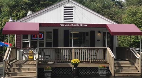 Satisfy Your Burger Craving At These 5 New Hampshire Diners