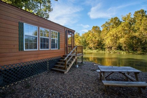 This River Cabin Resort In Oklahoma Is The Ultimate Spot For A Getaway