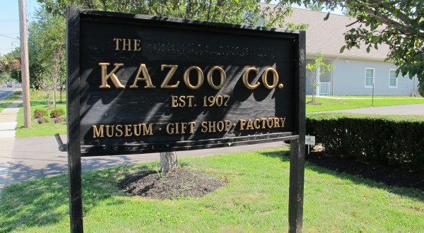 Take This Unexpected Kazoo Factory Tour Near Buffalo For A Totally Delightful Day Trip