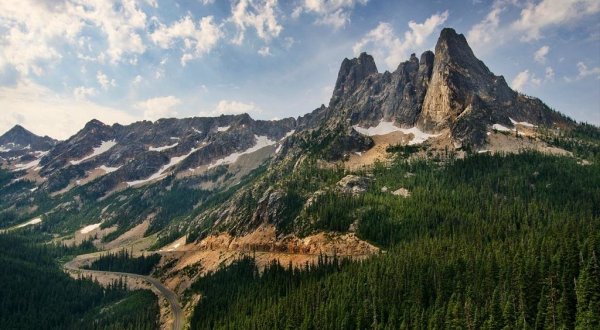 The Breathtaking Overlook In Washington That Lets You See For Miles And Miles