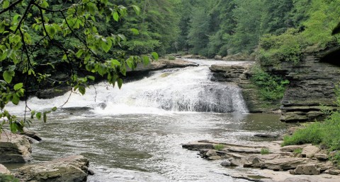 The Ultimate Bucket List For Anyone In Maryland Who Loves Waterfall Hikes