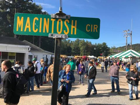 8 Charming Apple Festivals In Pennsylvania That Will Make Your Fall Complete