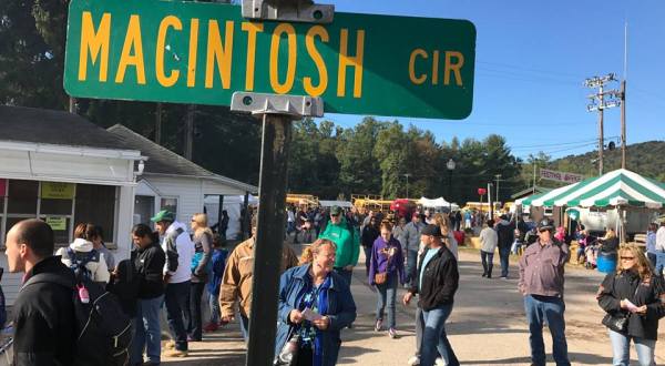 8 Charming Apple Festivals In Pennsylvania That Will Make Your Fall Complete