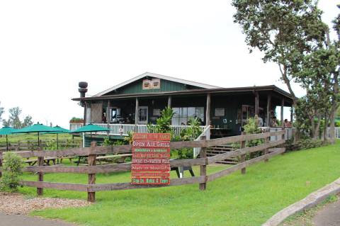 The Remote Cabin Restaurant In Hawaii That Serves Up The Most Delicious Food