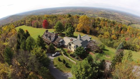 Spend A Weekend At This Maryland Bed & Breakfast Surrounded By Fall Colors