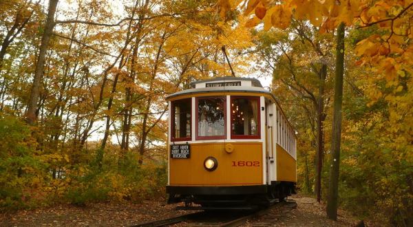 This Haunted Trolley In Connecticut Will Take You Somewhere Absolutely Terrifying