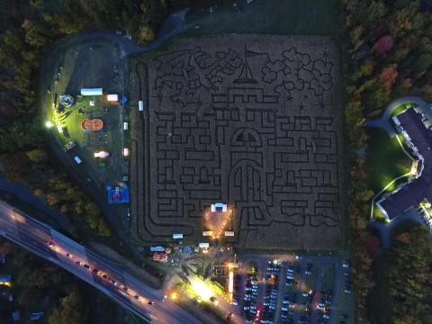 Get Lost In This Awesome 8-Acre Corn Maze Near Buffalo This Autumn