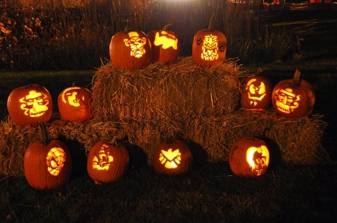 There's A Glowing Pumpkin Trail Coming To Iowa And It'll Make Your Fall Magical