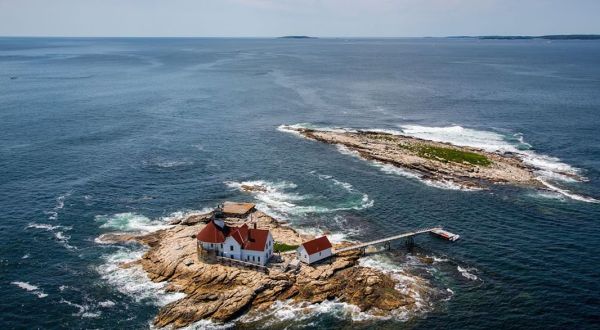 Skip The Hotel Room And Stay At One Of These 10 Unique Lodgings In Maine