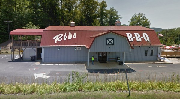 Travel Off The Beaten Path To Try The Most Mouthwatering BBQ In North Carolina
