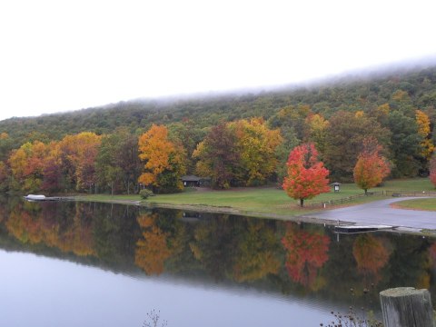 Spend A Fall Day On This Overlooked Pennsylvania Lake To Get Away From It All