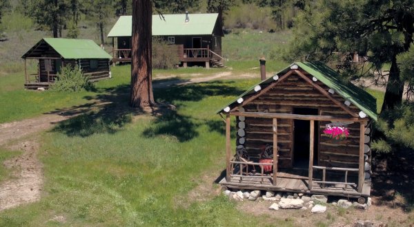 This Historic Mountain Lodge In Idaho May Be Your New Favorite Hideout