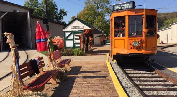 This Pumpkin Patch Trolley Near Pittsburgh Is The Perfect Start To Fall