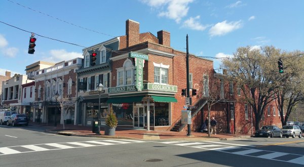 The Oldest Continuously Run Soda Fountain In The Nation, Goolrick’s Pharmacy, Is Right Here In Virginia