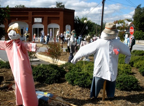 The Unique Scarecrow Festival In Georgia You Won't Find Anywhere Else