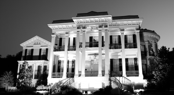 9 Historical Homes In Louisiana With Incredibly Spooky Pasts