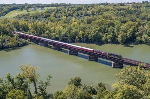 These Unique Train Rides Will Show You Around Cincinnati Like Never Before