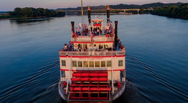 Take This 3-Night Cruise Down The Ohio River For The Ultimate Fall Getaway