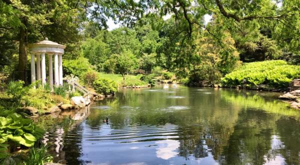 You Could Spend All Day In This Enchanting Pennsylvania Garden And Never Grow Tired