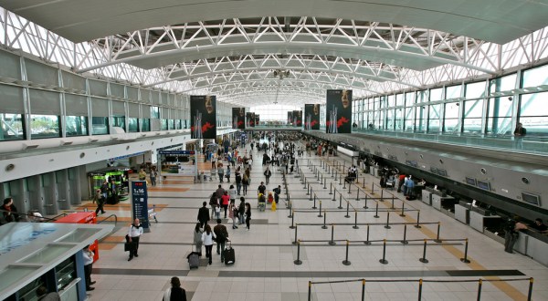 A New Study Reveals This Is Actually The Germiest Spot In An Airport