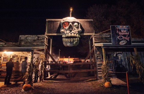 The New York Farm That Transforms Into A Halloween Wonderland Each Year