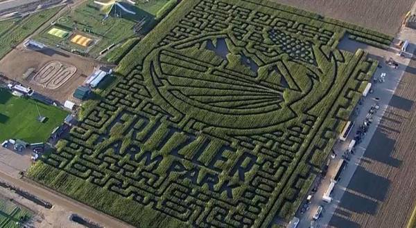 Get Lost In This Awesome 15-Acre Corn Maze In Colorado This Autumn