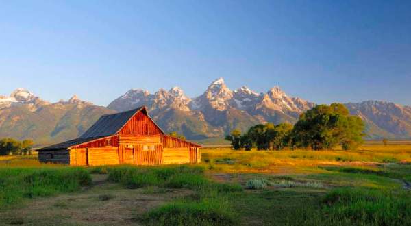 Discover The Rustic Barn That’s One Of America’s Most Photographed Buildings