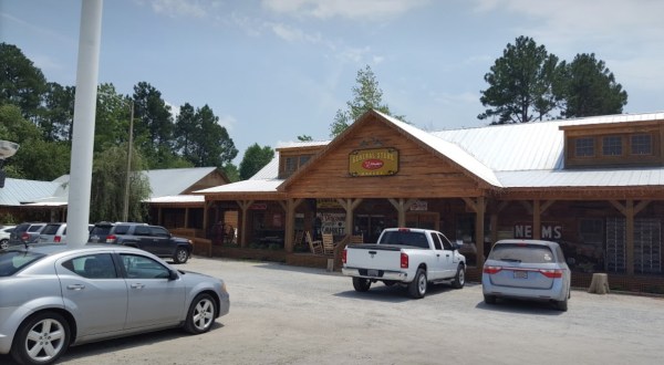 The South Carolina BBQ Restaurant In The Middle Of Nowhere That’s So Worth The Journey