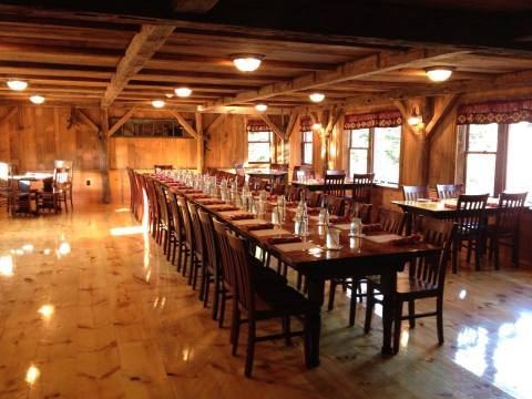 There's A Delicious Steakhouse Hiding Inside This Old New Hampshire Barn That's Begging For A Visit
