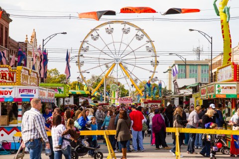 The One Town In Kansas That Transforms Into A Halloween Wonderland Year After Year