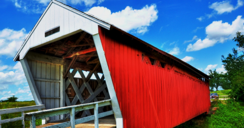 The Enchanting County In Iowa That's Home To 6 Covered Bridges