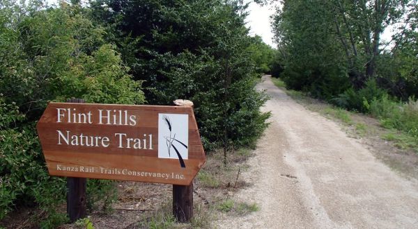 This 100 Mile Nature Trail Through Kansas Is Too Beautiful For Words