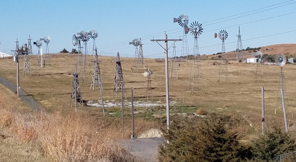 There’s A Quirky Windmill Park Hiding Right Here In Nebraska And You’ll Want To Plan Your Visit
