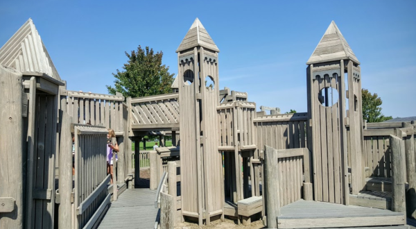 The Amazing Playground Fort In Michigan That Will Bring Out The Child In Us All