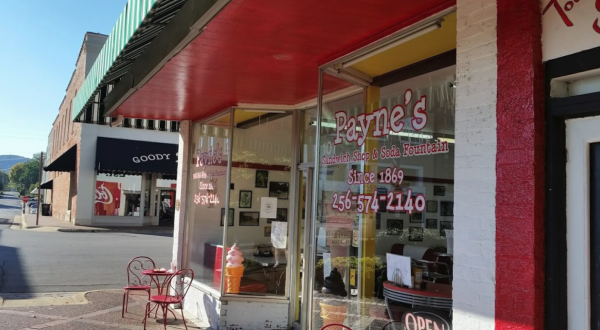 You’ll Want To Visit This Iconic Sandwich Shop In Alabama That’s Full Of History