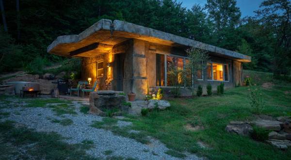 We Dare You To Stay In This Unique Georgia Bedrock Cave Cottage And Not Absolutely Love It