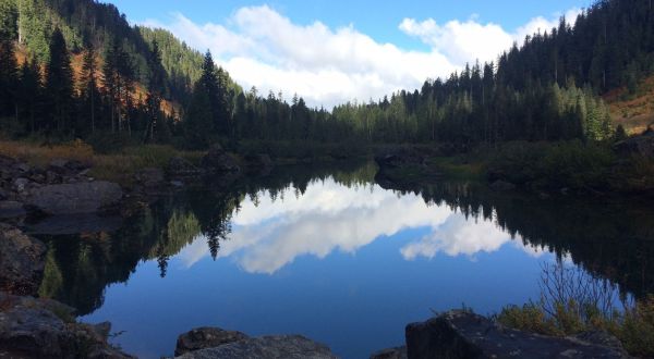 This Peaceful Washington Trail Leads To A Lake You’ll Have All To Yourself