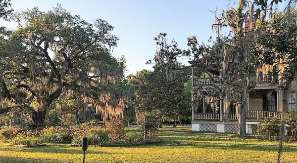 8 Delightful Parks Just Outside New Orleans That Are Perfect For A Fall Outing