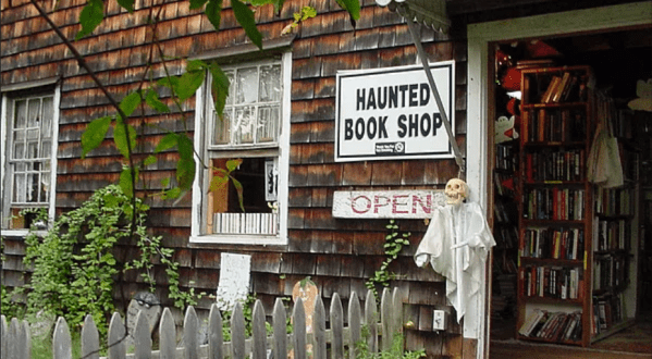 You’ll Love Everything About This Haunted Bookshop In Connecticut