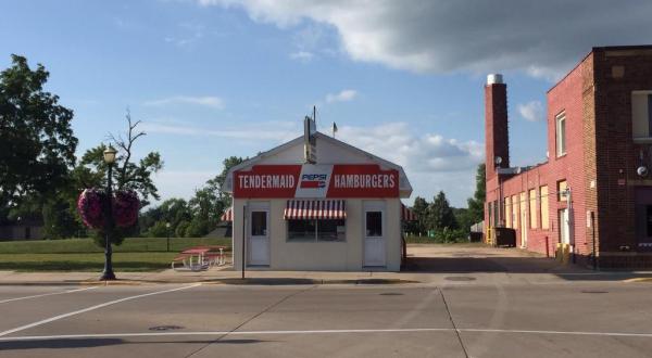 Stopping At This Small Town Sandwich Shop Is A Minnesota Tradition