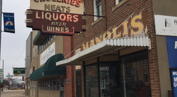 A Trip To The Oldest Grocery Store In South Dakota Is Like Stepping Back In Time