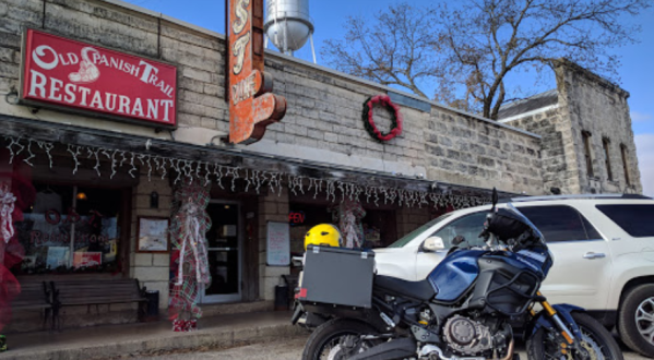 The Very First Diner In Texas, OST Restaurant Has Been Delighting Guests Since 1921