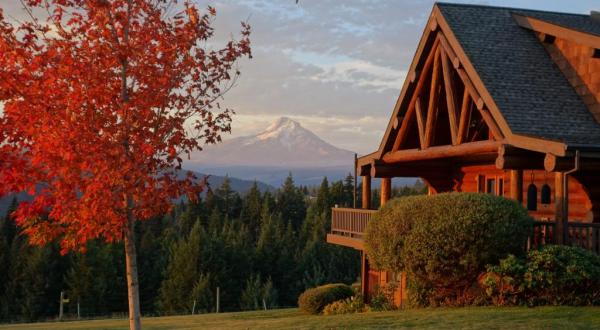 Spend A Weekend At This Oregon Bed & Breakfast Surrounded By Fall Colors