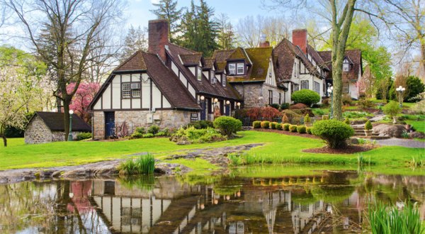 This West Virginia Accommodation Looks Like Something From A European Storybook