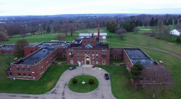This Ghost Hunt In A Psychiatric Hospital Near Pittsburgh Isn’t For The Faint Of Heart