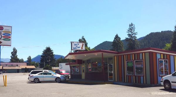 This Tiny Drive In May Just Be The Best Kept Secret In Oregon