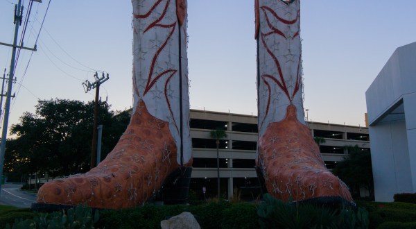 10 Oddly Gigantic Items You Can Only Find In Texas And Can’t Stop Staring At